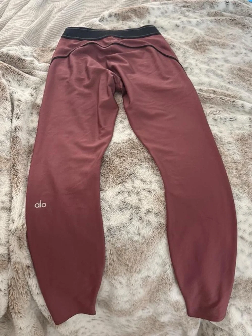 ALO Yoga Airlift High-Waist Suit Up Legging “Burgundy Truffle” Size Medium